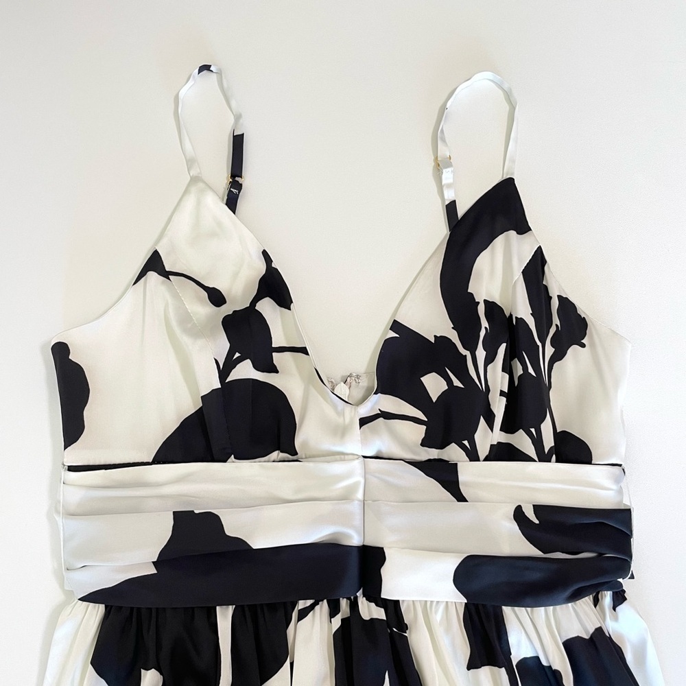 Anthropologie Hutch Guthrie Floral Satin Ruffle Hem Maxi Dress Black White 0 - Picture 11 of 16